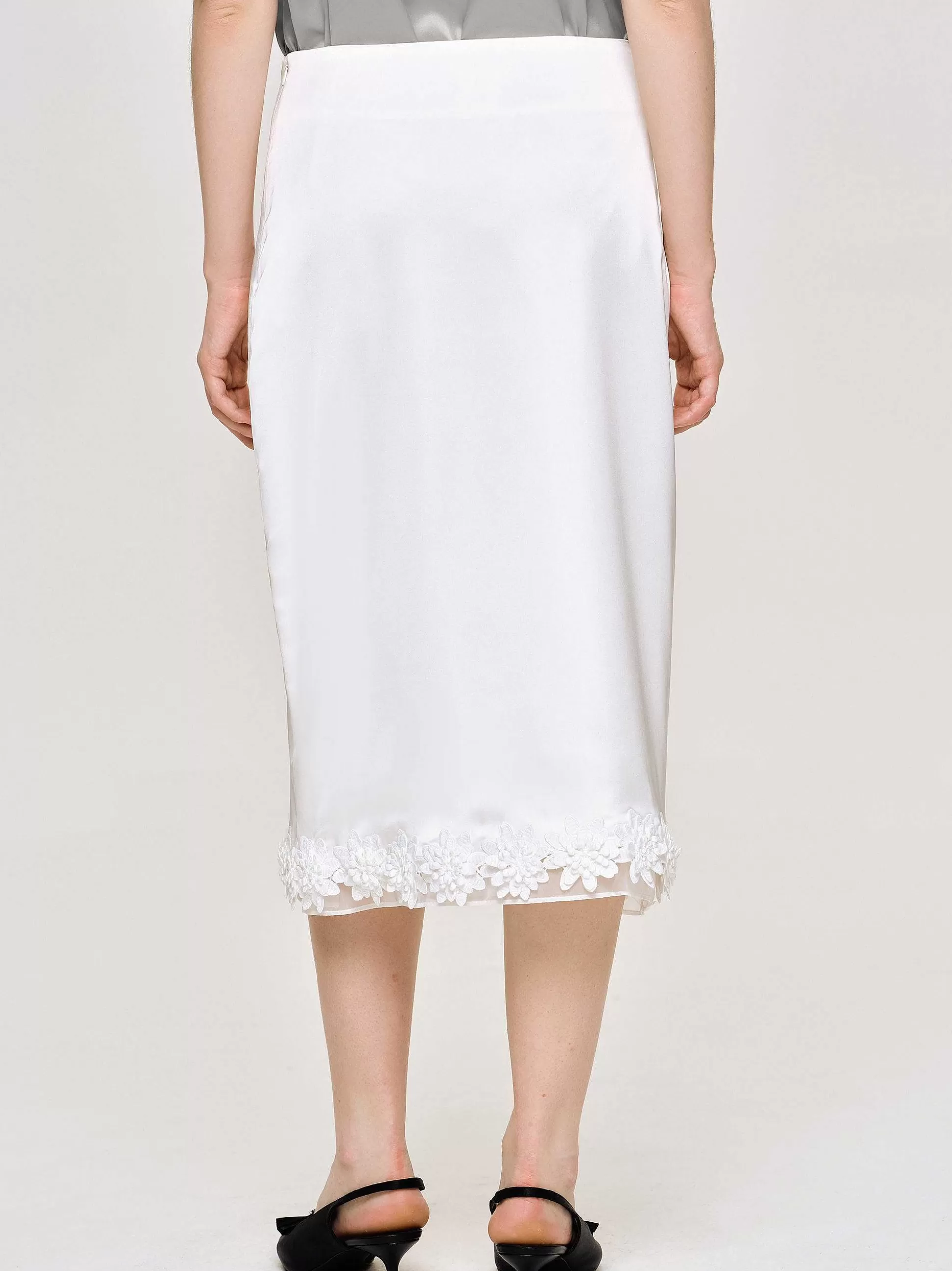 Women Source Unknown Bottoms-Applique Satin Skirt, White
