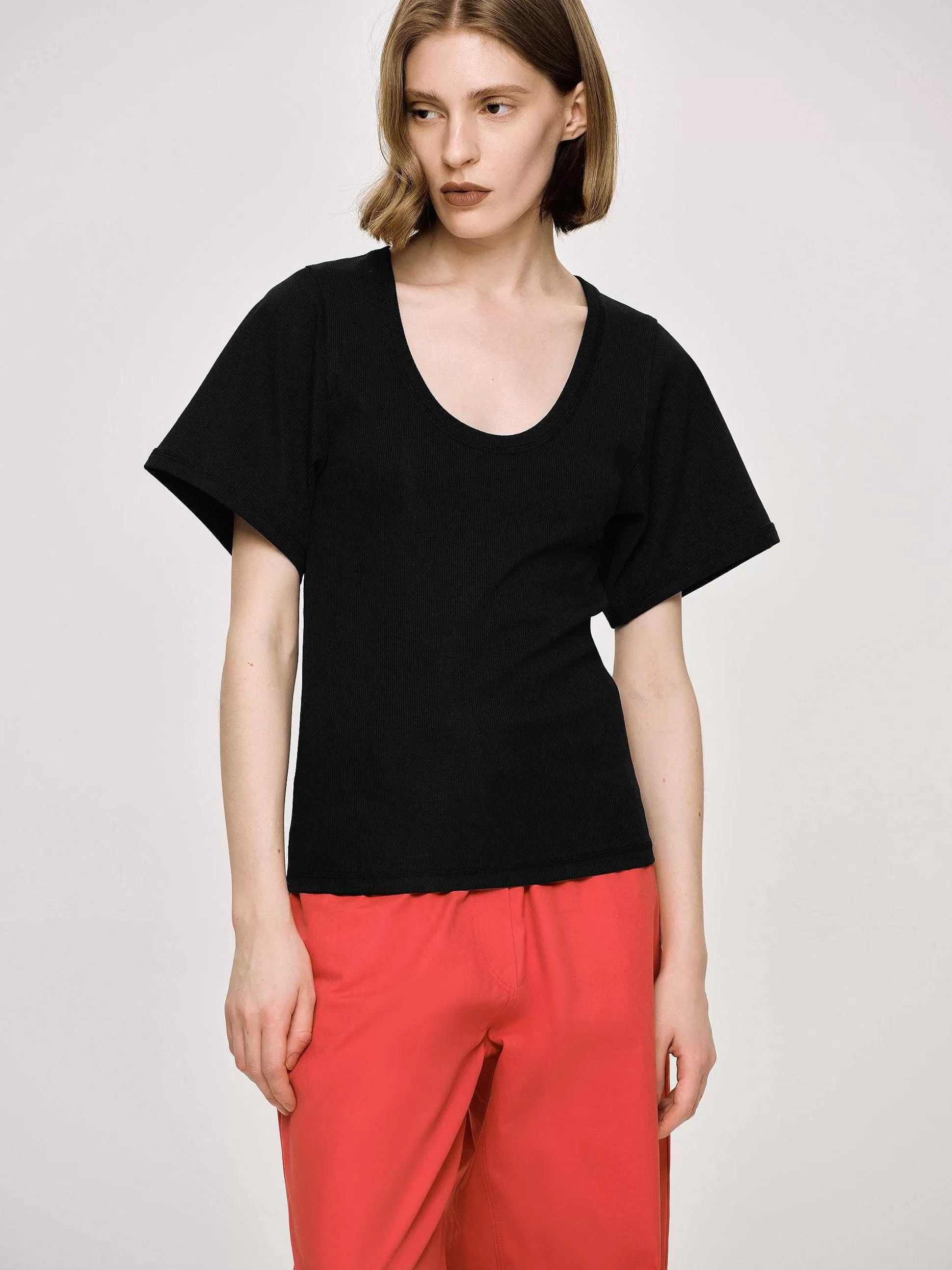 Women Source Unknown Accessories-Deep U T-Shirt, Black