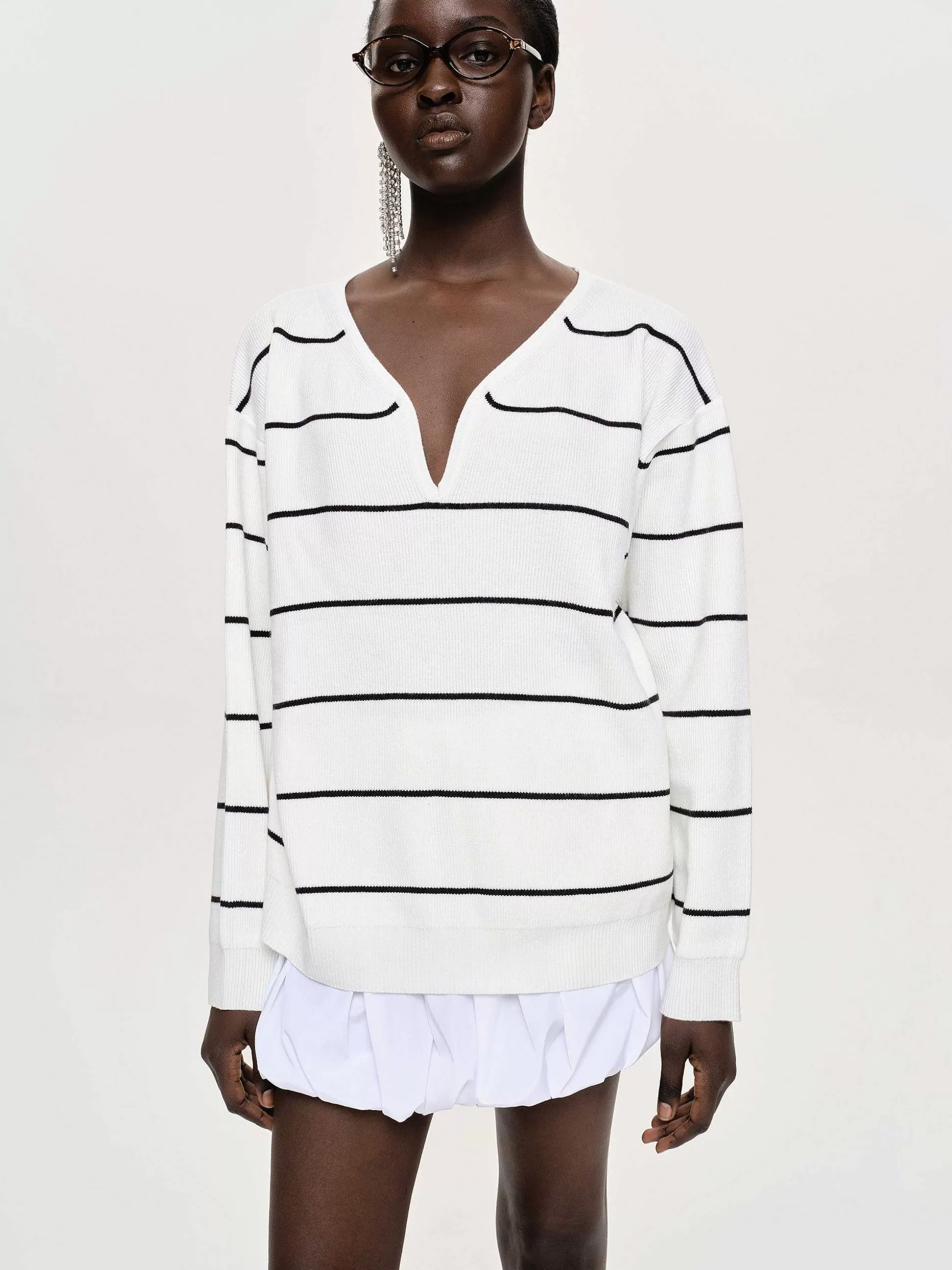 Women Source Unknown Knitwear-Deep V-Neck Sweater, White Stripe