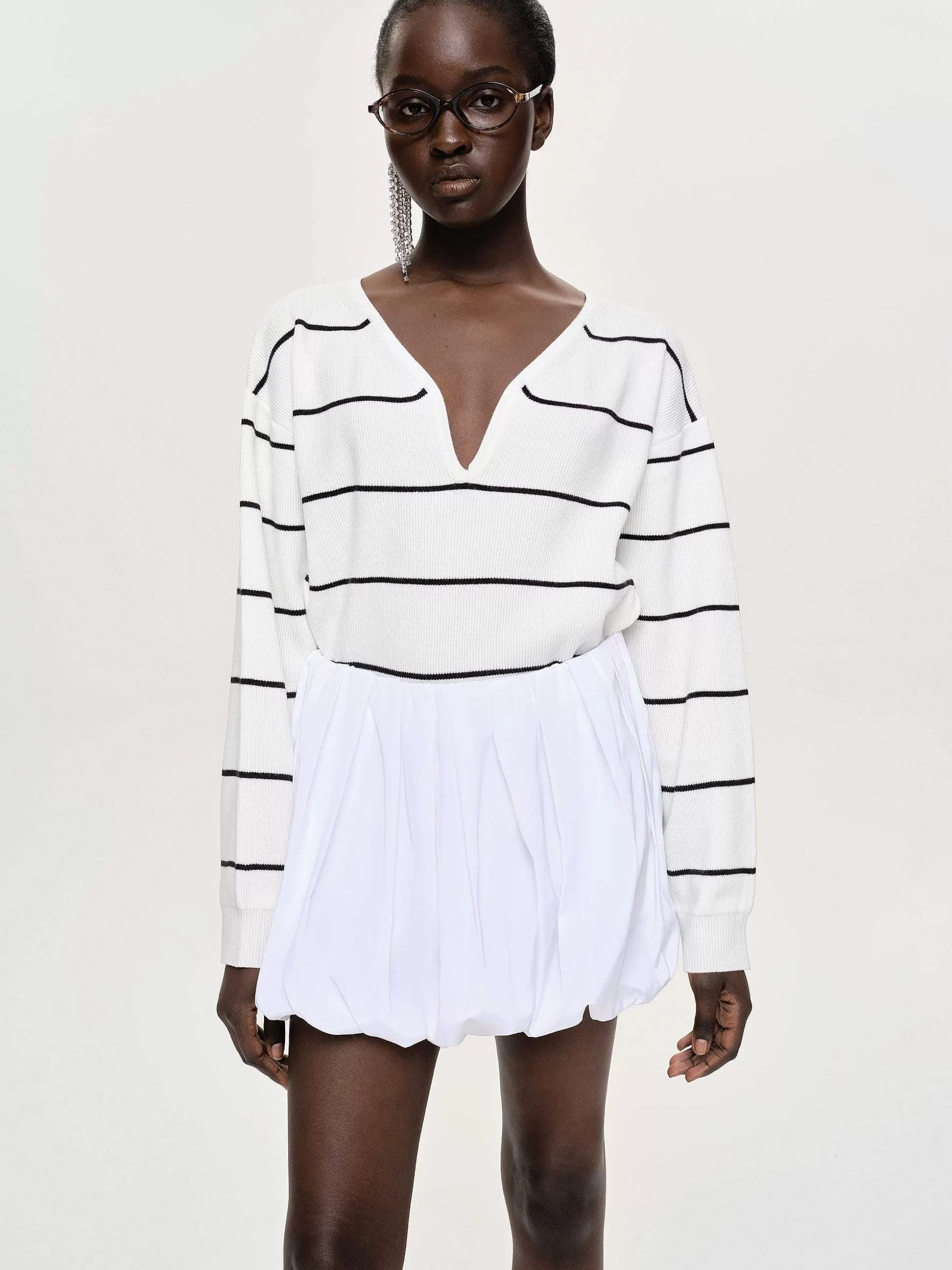 Women Source Unknown Knitwear-Deep V-Neck Sweater, White Stripe